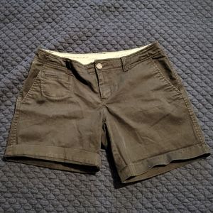 Old Navy low rise black shorts